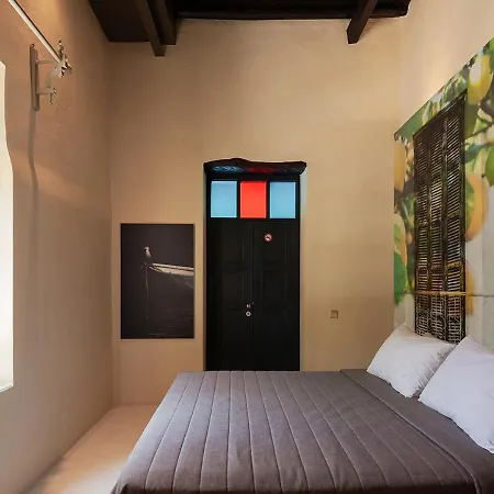 Casa Mespilea 2*