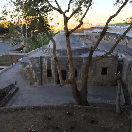 Casa Mespilea Πανσιόν 3*