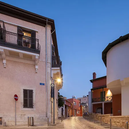 Casa Mespilea 3*